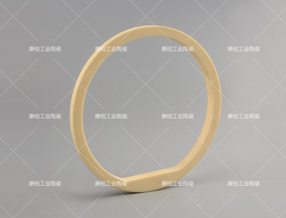 氧化鋁陶瓷有哪些優(yōu)勢？
